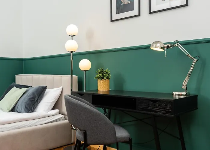 Classy Old Town - By Upstairs